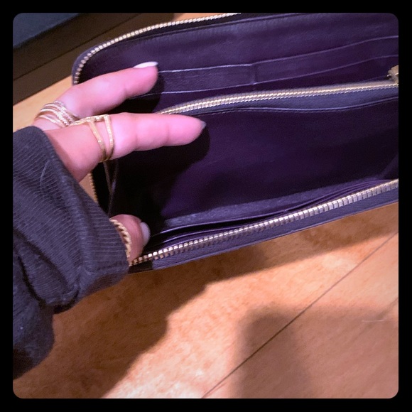 Prada wallet - Picture 4 of 12